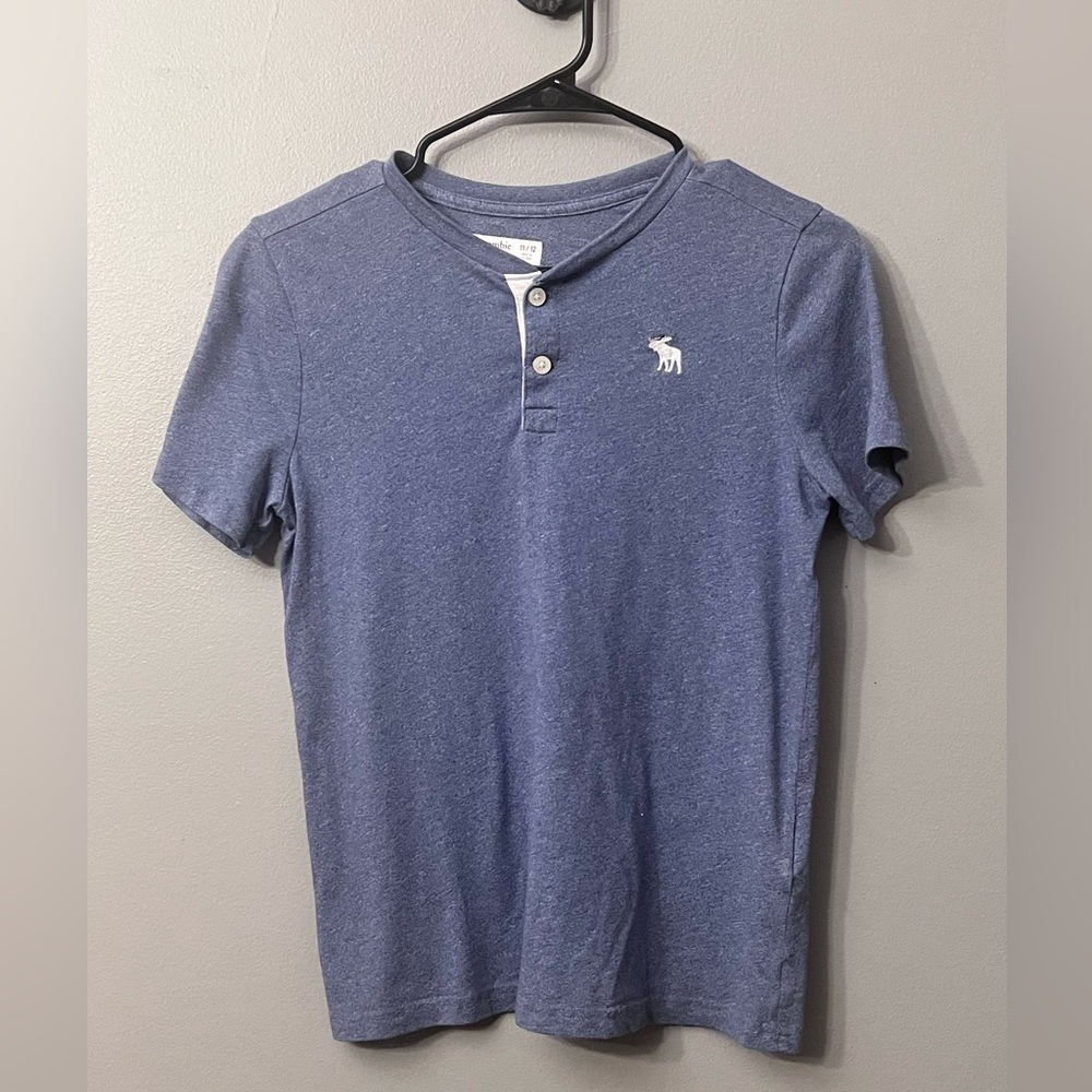 Boys Abercrombie Essential Icon Henley tee.
